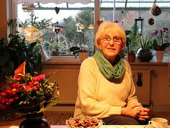 Seit mehr als 20 Jahren organisiert Margit Hajdu aus Bad Brückenau Haus- und Straßensammlungen für das Münnerstädter Tierheim Wannigsmühle. Foto: Ulrike Müller