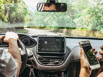 Neue Auto-Funktion: "Auto Hold"-Taste in neuen Autos - Dafür wird sie benötigt