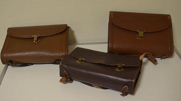 So sahen Schulranzen zum Zeitpunkt der Schuleinweihung aus