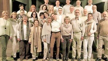 Die Gesangs- und Instrumentalgruppe (GuIG) aus Hammelburg gab ein Konzert in der Krankenhauskapelle. Foto: Angelika Silberbach