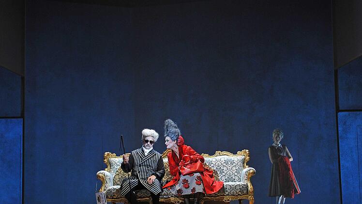 Turbulente Verwechslungen: Szene aus der Neuinszenierung von "Figaros Hochzeit" am Landestheater Coburg.Foto: Andrea Kremper