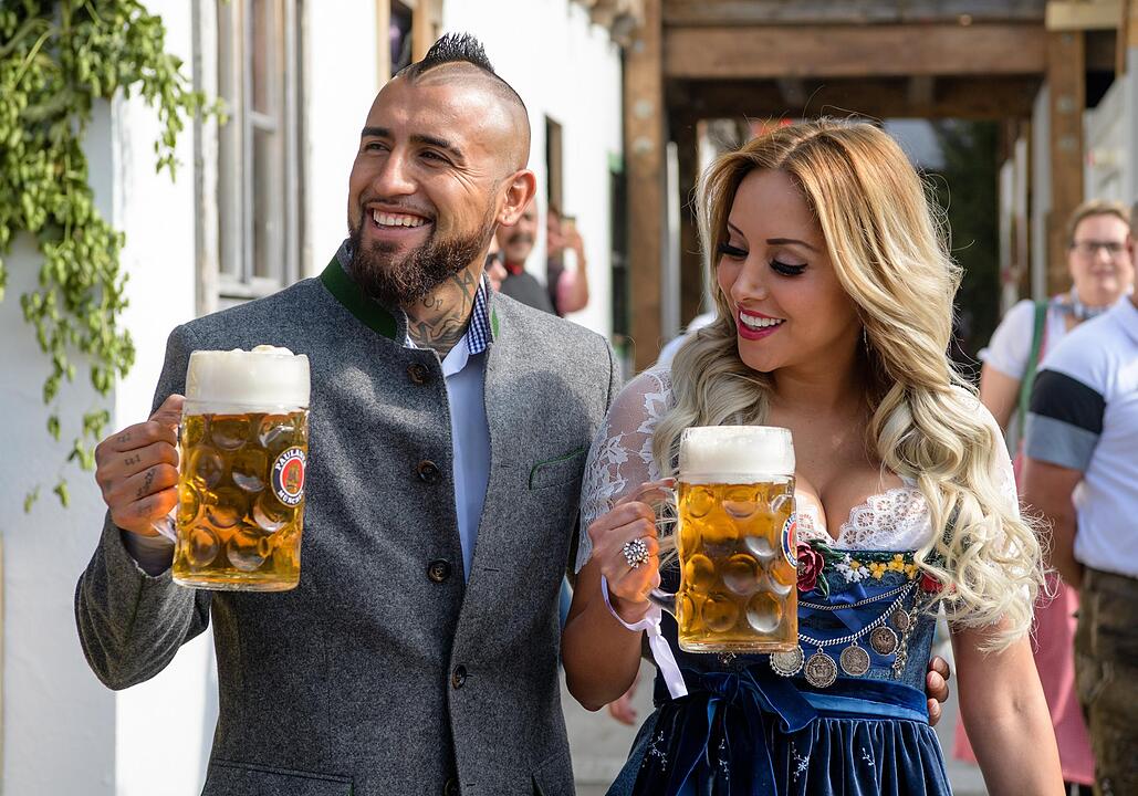 Oktoberfest - FC Bayern auf der Wiesn