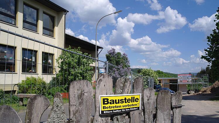 Leider noch tabu, bis September müssen die Volkerser Kindergartenkinder auf den neuen Kindergarten warten. Foto: Stephanie Elm