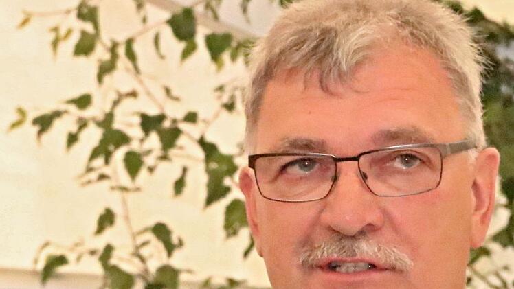 Bürgermeister Helmut DietzHelmut Will