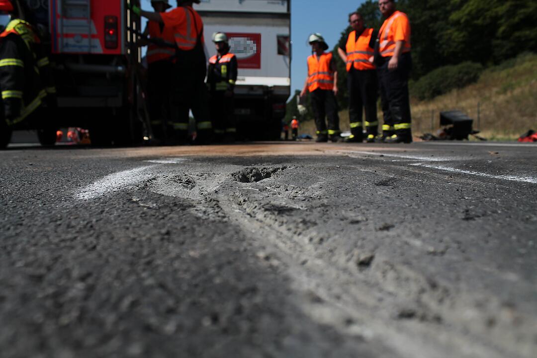 Lkw-Fahrer überlebt Unfall nicht