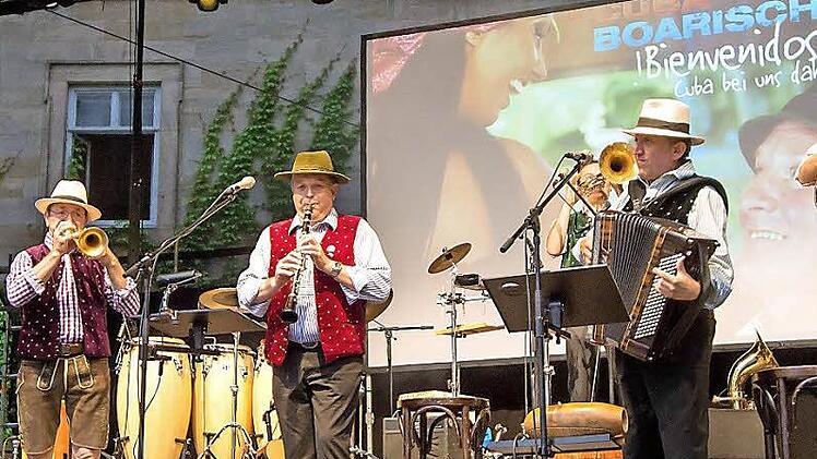 Zuletzt spielten die CubaBoarischen in Coburg beim Tambacher Sommer im Jahr 2014.  Foto: CT-Archiv / Albert Höchstädter