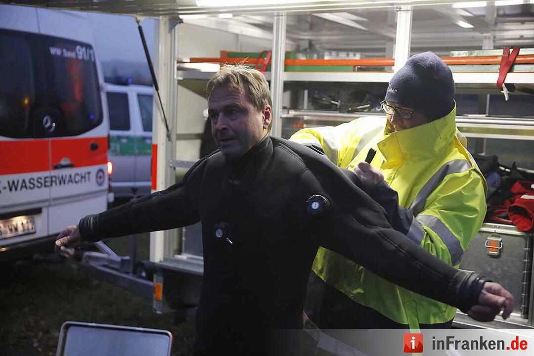 Pkw rollt bei Theres in Main: 23-Jährige stirbt