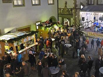 Der Schlosshof bietet eine einmalige Atmosph&auml;re, die bei den G&auml;sten besonders gut ankommt.  Fotos: Kilian Trabert