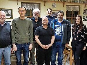 Der neugewählte Vorstand: Roland Anselstetter, Martin Kreß, Felix Bauer, Jan Heller, Armin Stadie, Stefan Kiehl, Corinna Kreß und Karl-Heinz Gechter (v. l.)