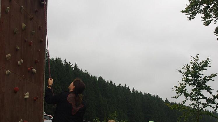 Beim Kletterturm ging es hoch hinaus.