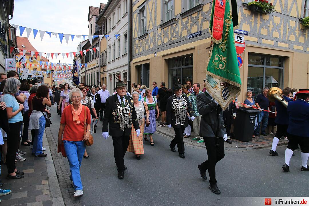 Sandkerwa 2015 - Kerwasbaum-Aufstellen