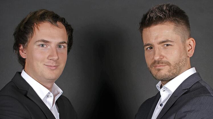 Die Kabarettisten Henning Ruwe und Martin Valenske aus Berlin kommen nach Forchheim.