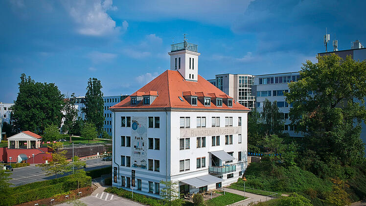 Das Rundfunkmuseum in Fürth erzählt und zeigt die Geschichte des Rundfunks in Deutschland: Ein tolles Erlebnis für Jung und Alt.