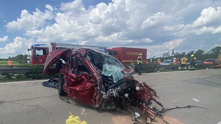 Mehrere Verletzte nach Unfall auf A7