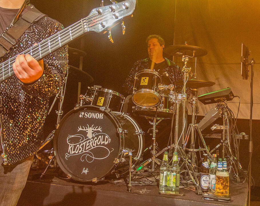 Mit der Liveband Klostergold.
