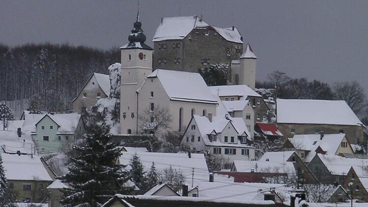 Das Gebiet rum die Burg Hiltpoltstein soll nach dem dem Willen des Gemeinderats saniert werden. Foto': fra-press