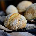 Günstig und gut: Mehr als die Hälfte der 23 im Test von Stiftung Warentest befindlichen Aufbackbrötchen schneiden mit einem guten Ergebnis ab. Symbolfoto: congerdesign/pixabay.com.