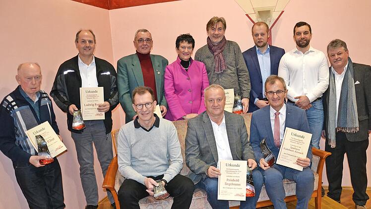 Für herausragende Unterstützung verlieh der TSV an neun Personen den Förderpreis.