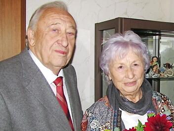 Manfred und Karin Jenke feierten am Donnerstag ihre diamantene Hochzeit.  Foto: Martin Koch