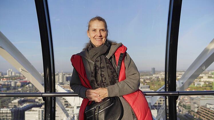 Auf dem Oktoberfest f&uuml;hlt sich Corinna Binzer wohl. Hier arbeitete sie einst als Wiesn-Bedienung.