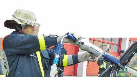 Rettungszylinder in AktionRettungszylinder in Aktion