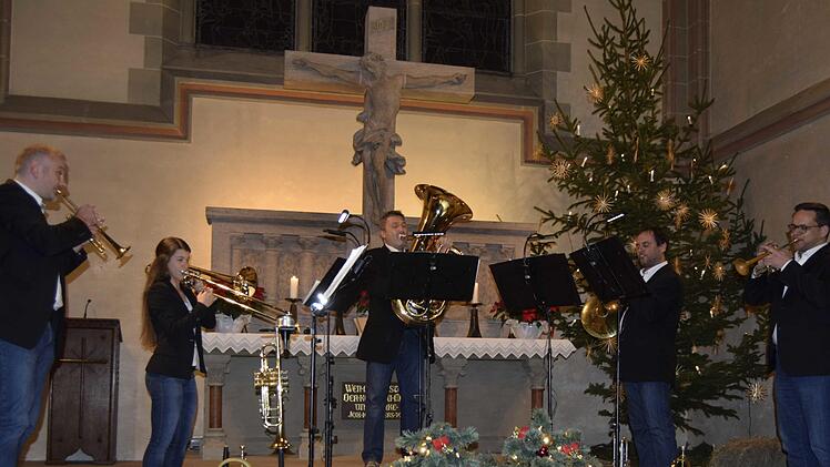 Rekkenze Brass begeisterte in der Martin-Luther-Kirche (von links): Benjamin Sebald, Elisabeth Nußrainer, Rainer Streit, Sebastian Krügel, Dominik Thoma.   Foto: A. Welz