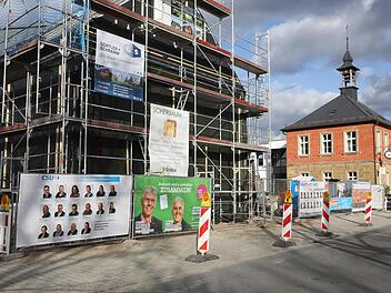Nur hier in diesem öffentlichen  Bereich an der Hauptstraße sind in Gundelsheim Wahlplakate erlaubt. Foto: Barbara Herbst
