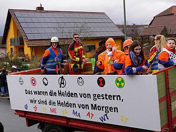 Da war wieder etliches geboten beim Faschingszug in Unteroberndorf.Foto: Johannes Michel