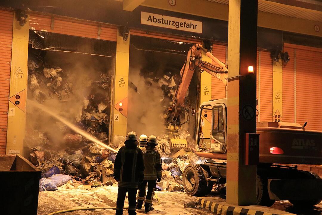 Bamberger Müllheizkraftwerk: Tonnen von Müll geraten am Dienstag in Brand