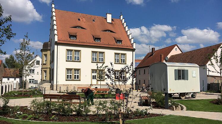 Blick auf den Pfarrgarten aus Richtung SüdenAnette Schreiber