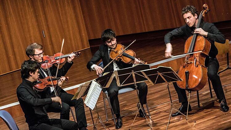 Das junge Quatuor van Kuijk begeisterte seine Zuhörer im Kongresshaus mit Werken von Mozart, Schumann und Debussy. Foto: Jochen Berger