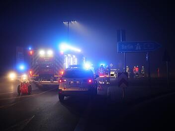 Insgesamt drei Verletzte sind nach einem Unfall auf der A9 bei Berg im Kreis Hof zu beklagen.  Foto: NEWS5 / Fricke