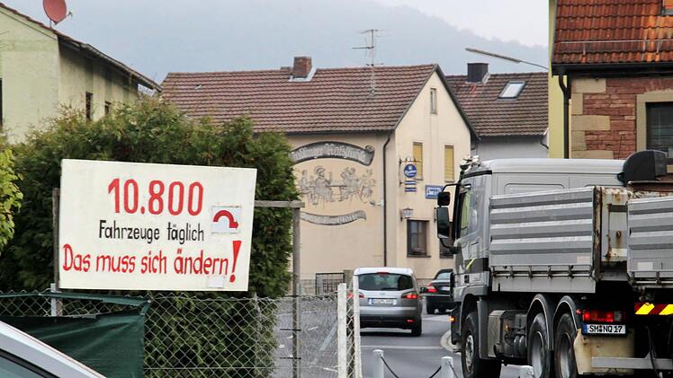 Die Nüdlinger warten auf eine Verbesserung der Verkehrssituation in ihrer Gemeinde. Foto: Werner Vogel