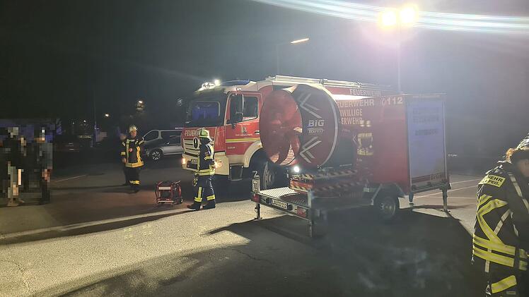 Lauf:  Feuerwehr musste zu fünf Einsätzen ausrücken - "Unruhiger Halloweenabend"