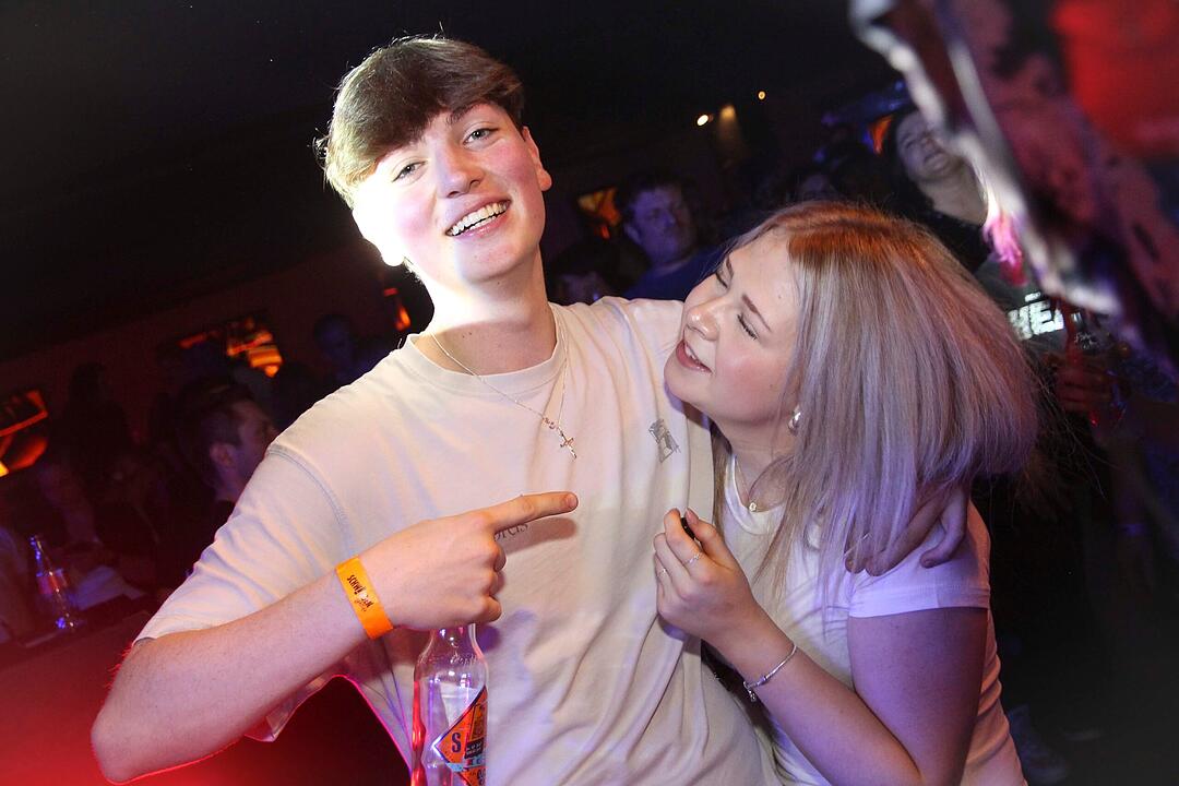 RADSPITZ live im Schwingen Nightlife