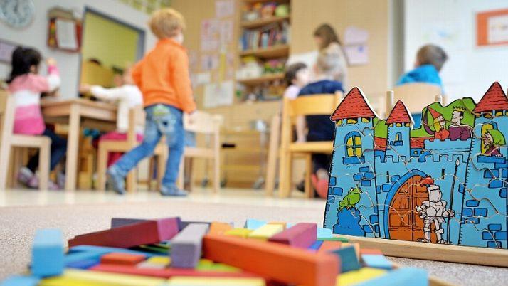 In den Kindertagesstätten im Landkreis Haßberge, in denen eine Notbetreuung angeboten wird, ist es zum Start am gestrigen Mittwoch zu keinen größeren Problemen gekommen. Symbolfoto: Monika Skolimowska, dpa