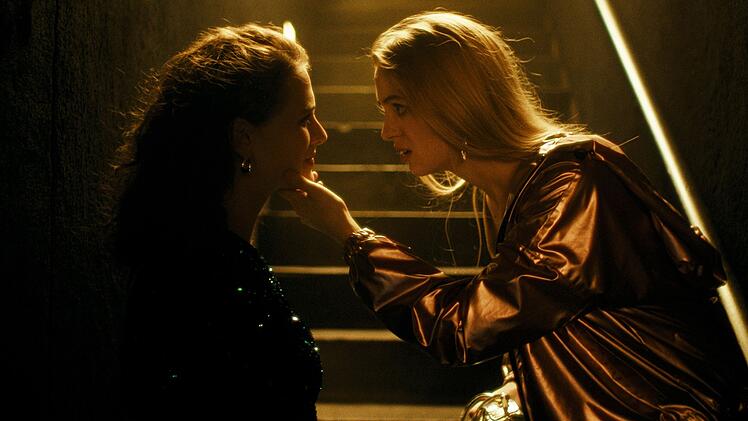 Lynn Fischer (Elsa Langnäse, links) und Vanessa Tomasi (Elena Flury) haben ein Geheimnis.