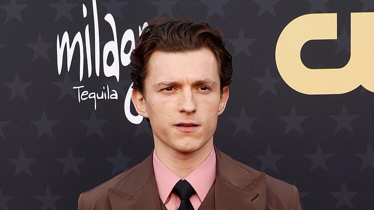 Tom Holland hatte einst mit Alkoholproblemen zu k&auml;mpfen.