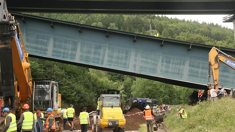 Nach der Sprengung auf der Staatsstraße 2289