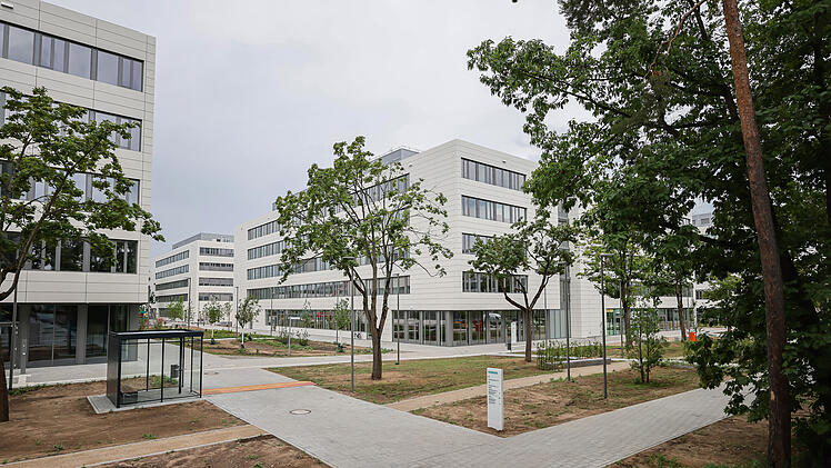 Er&ouml;ffnung des Moduls 8 am Siemens Campus Erlangen