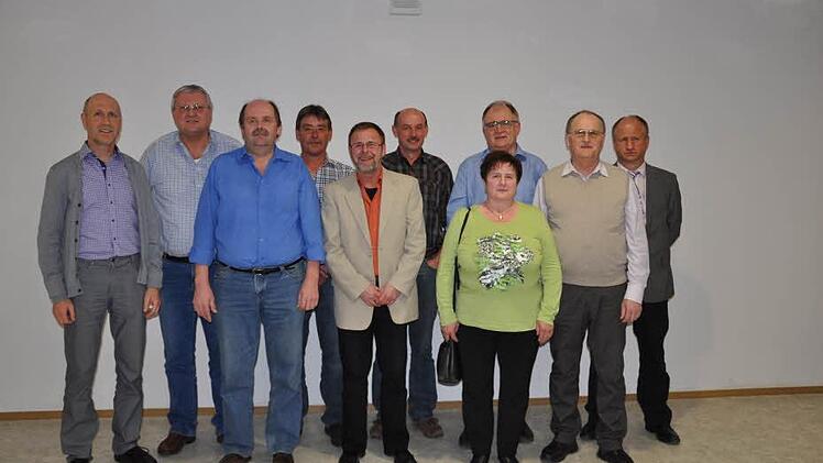 40 Jahre dabei: Klaus Wolf, Hermann Metz, Paul Seufert, Klaus Herbig, Erwin Röder, Walter Döll, Elfriede Dittmann, Werner Dittmann (links Werner Keller, rechts Alfred Erhard)