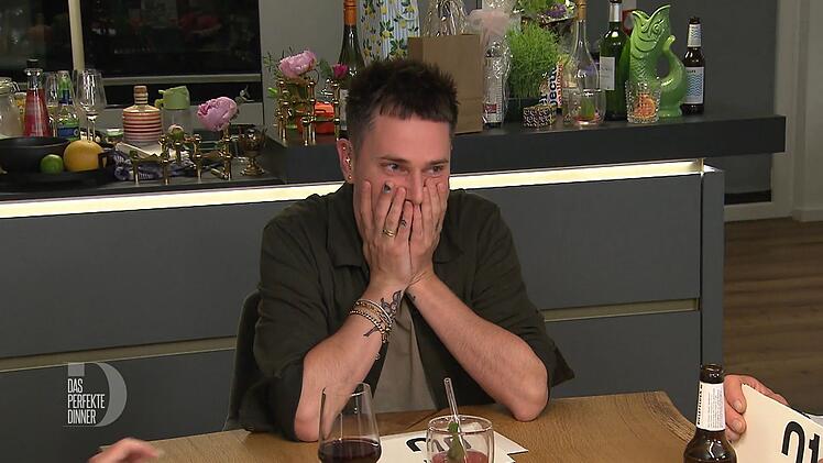 Marc kann kaum glauben, dass er mit 38 Punkten die Dinner-Woche gewonnen hat.