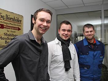 Sie machen Karriere bei der Firma Dörnhöfer: (von links) Andreas Rohr, Frank Pfändner und Dimitri Bolinger. Foto: Jürgen Gärtner