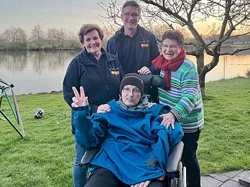 Erlangen: Wünschewagen ermöglicht Klaus ganz besondere Feier - "bisschen Normalität" Erlangen: Wünschewagen ermöglicht Klaus ganz besondere Feier - "bisschen Normalität"