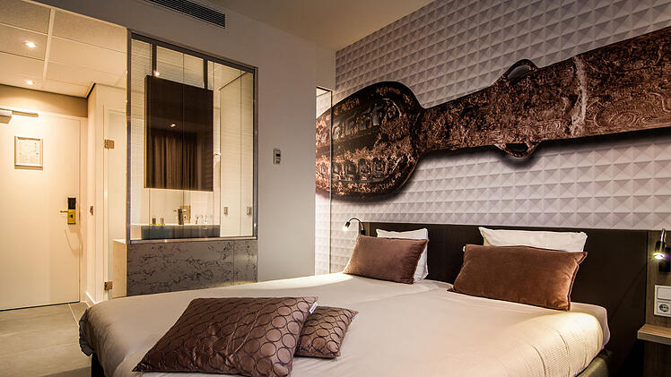 DZ Deluxe Golden Tulip Centre