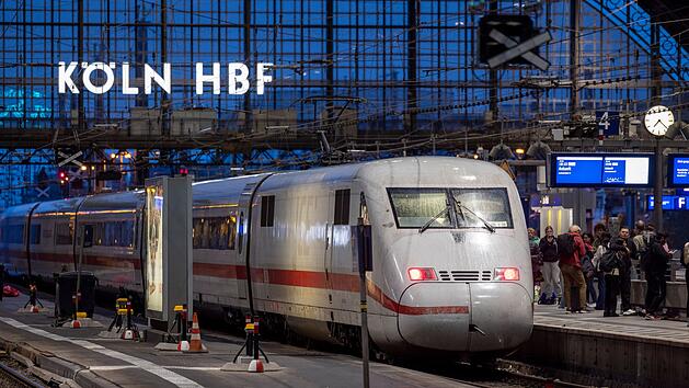 ICE-Display zeigt plötzlich AfD-Werbung - Deutsche Bahn klärt auf