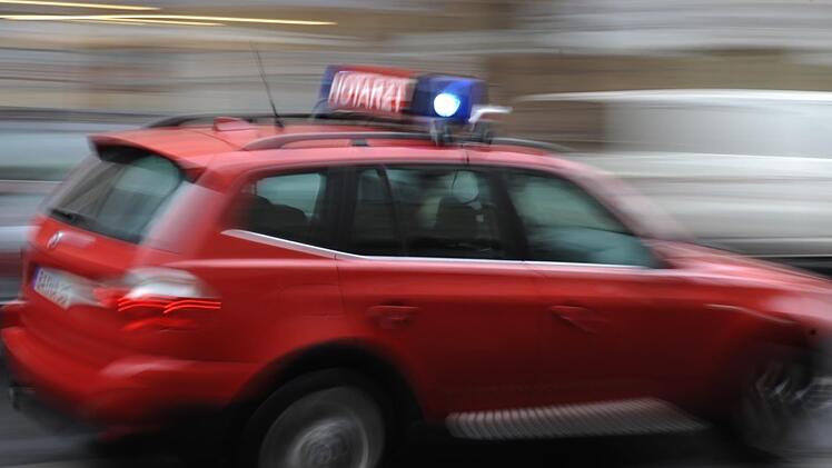 Schwerer Unfall bei Selbitz in Oberfranken: Zwei Autofahrerinnen wurden schwer verletzt. Symbolfoto: Ronald Rinklef