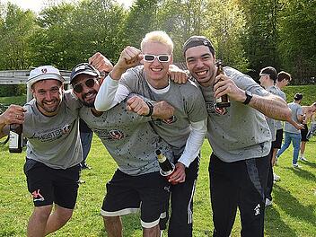 So sch&ouml;n jubeln die Fu&szlig;ball-Meister rund um Bad Kissingen
