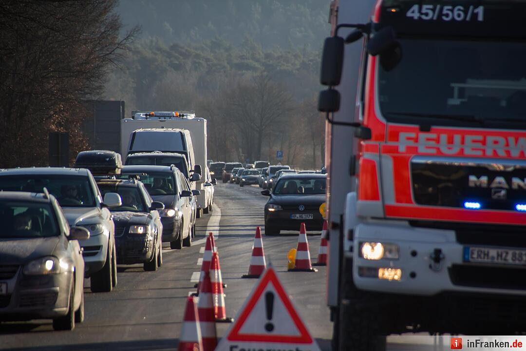 Serienunfall auf A3 bei Heßdorf -zwei Frauen verletzt