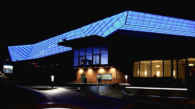 Landkreis Hof: 165 neue Corona-F&auml;lle vermeldet - Impfangebot in der Freiheitshalle